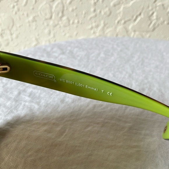 Coach: Emma (L001) Tortoise Shell Sunglasses- flaws - Picture 2 of 16